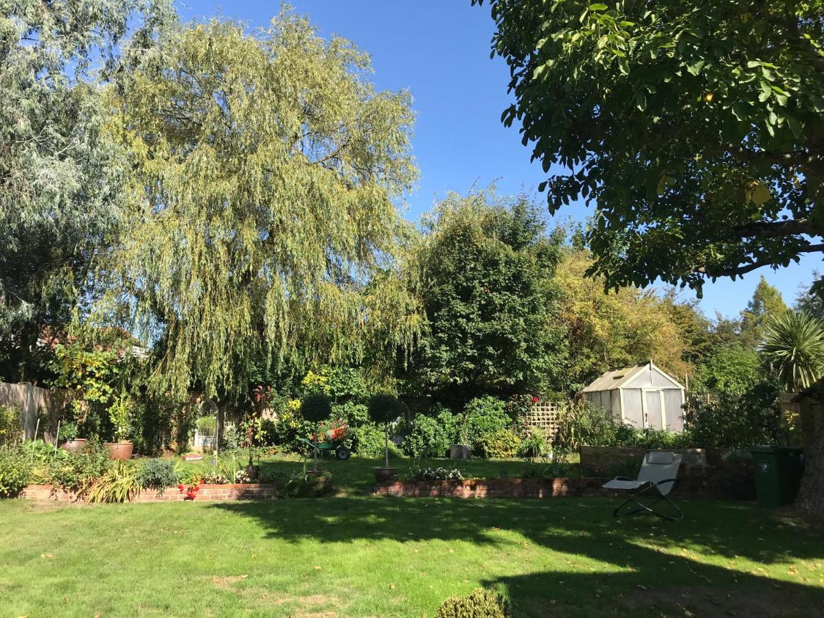 Corner House Luxury Bnb Little Dunmow Екстер'єр фото