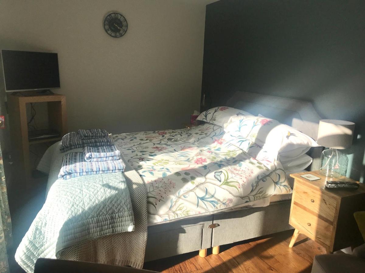 Corner House Luxury Bnb Little Dunmow Екстер'єр фото