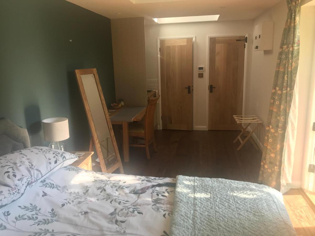 Corner House Luxury Bnb Little Dunmow Екстер'єр фото